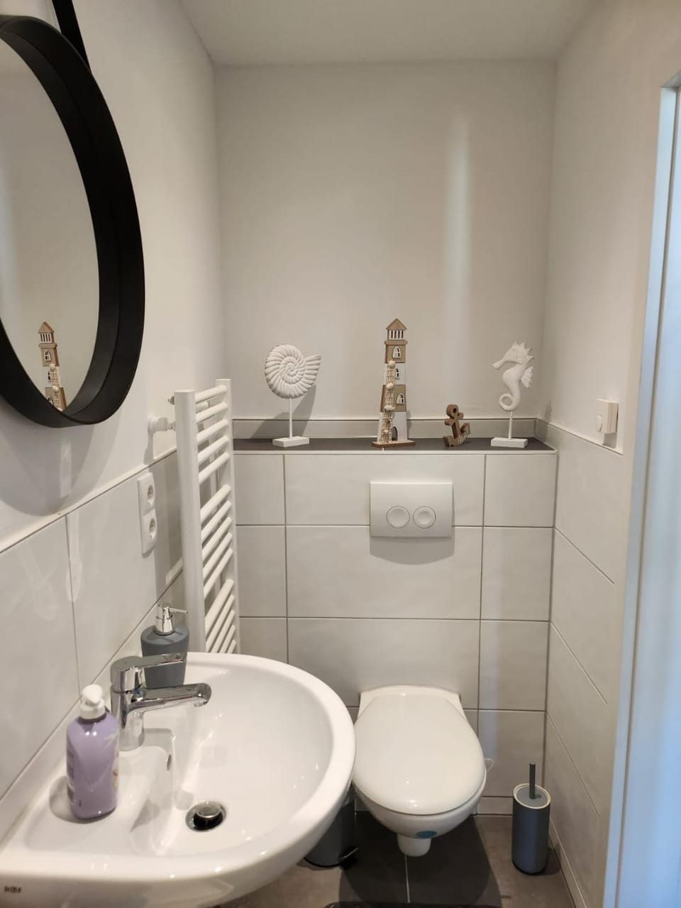 Cozy Apartment mit WIFI, Aufzug & Kostenlos Parken EL-Living Apartment in Augsburg