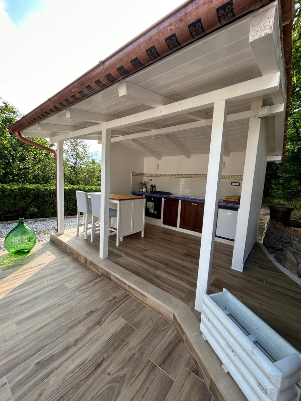 Garden, Dining area