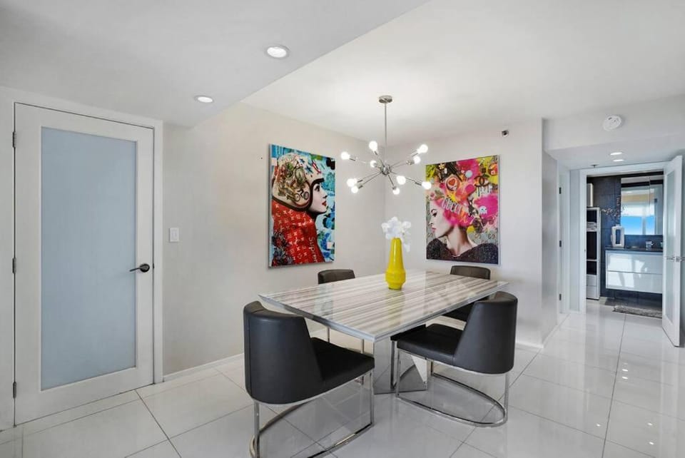 Decorative detail, Dining area