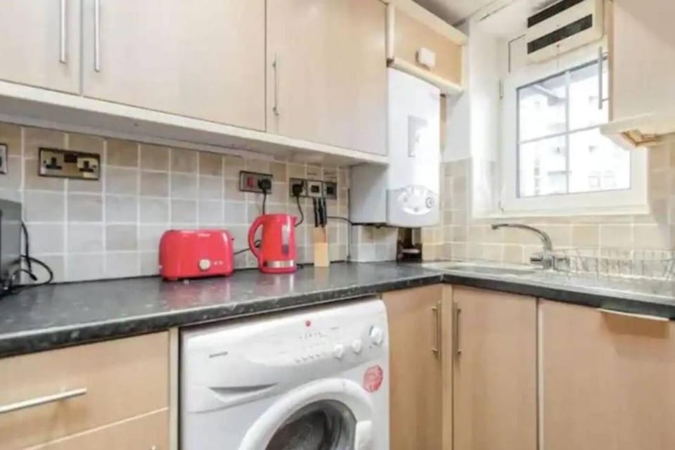 APlaceToStay Central London apartment, Zone 1 LEIC Vacation rental in London Borough of Southwark