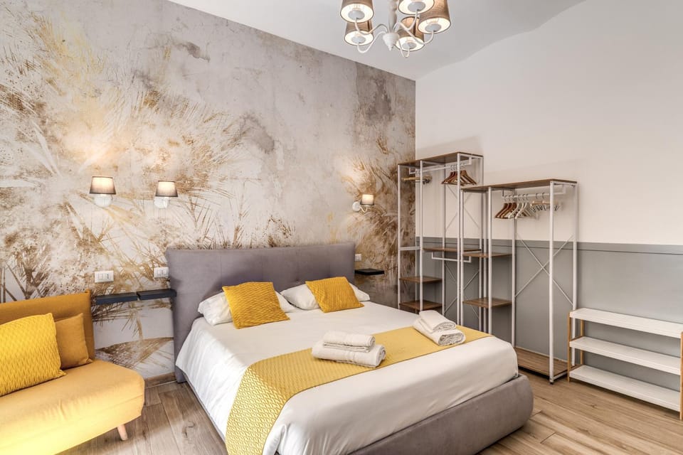 Bed, Photo of the whole room, Bedroom, locker, towels, wardrobe