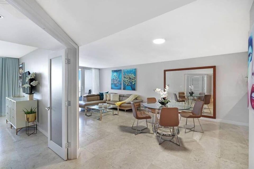TV and multimedia, Balcony/Terrace, Living room, Dining area, Bedroom