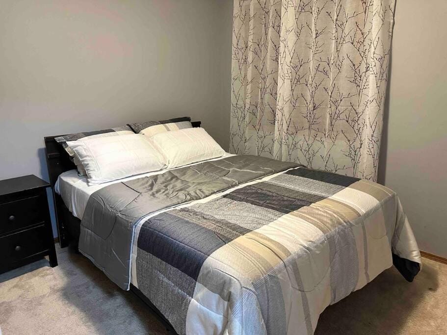 Bed, Bedroom