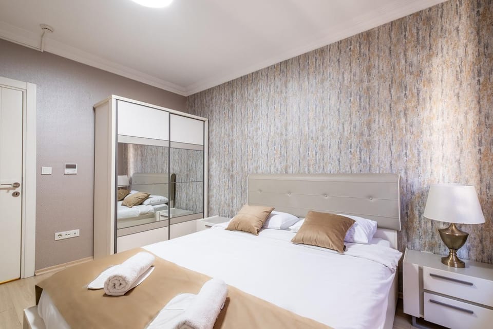 Bed, Photo of the whole room, Bedroom, towels, wardrobe