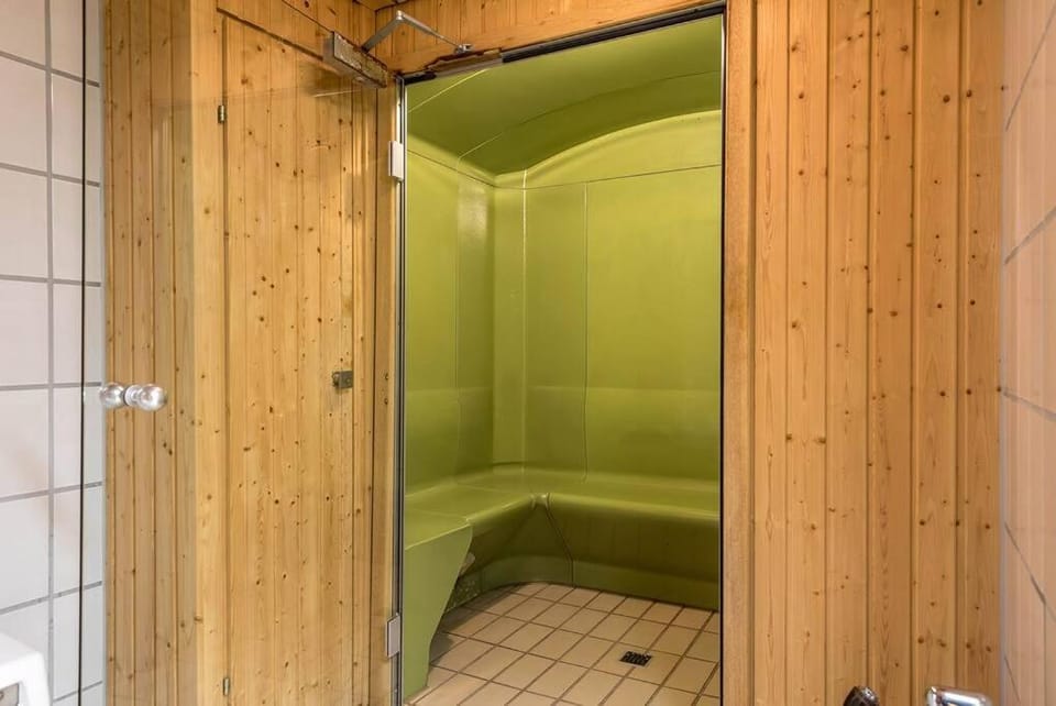 Steam room, Spa and wellness centre/facilities