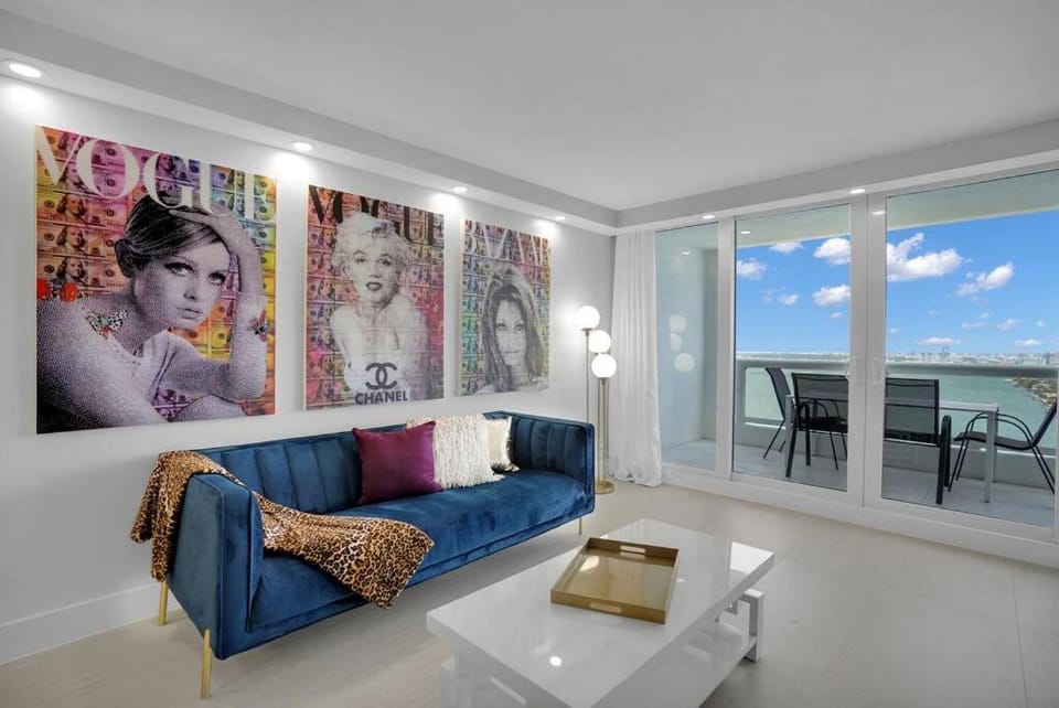 TV and multimedia, View (from property/room), Balcony/Terrace, Living room, Sea view