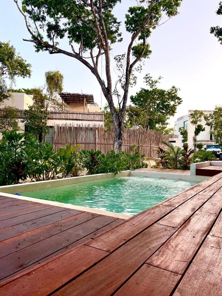 Swimming pool