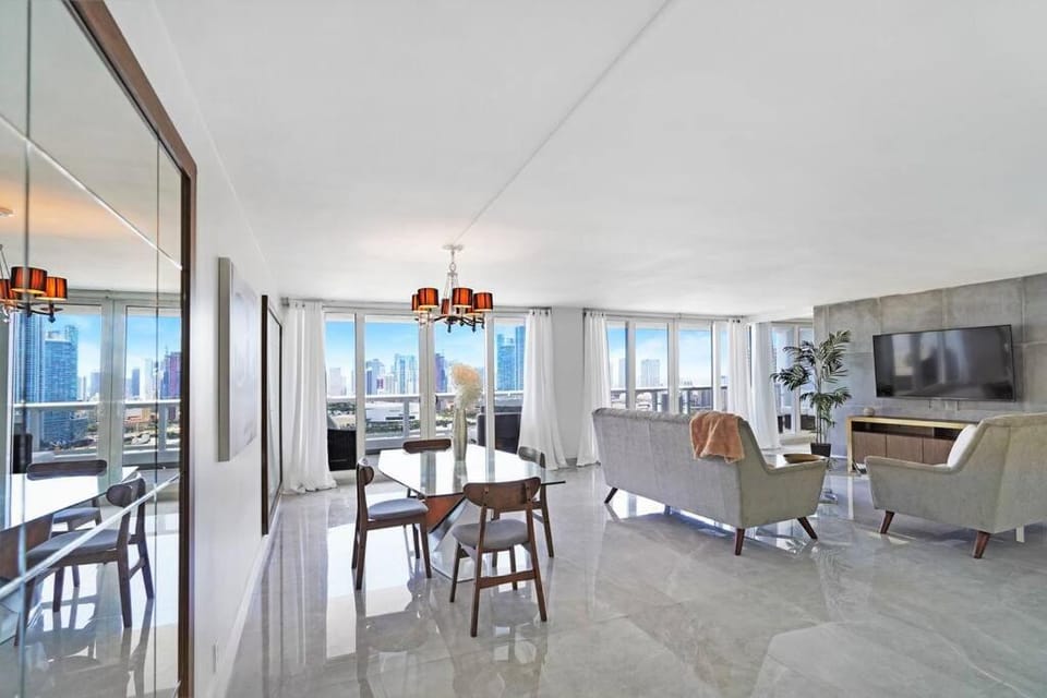 TV and multimedia, Living room, Dining area, hair dresser
