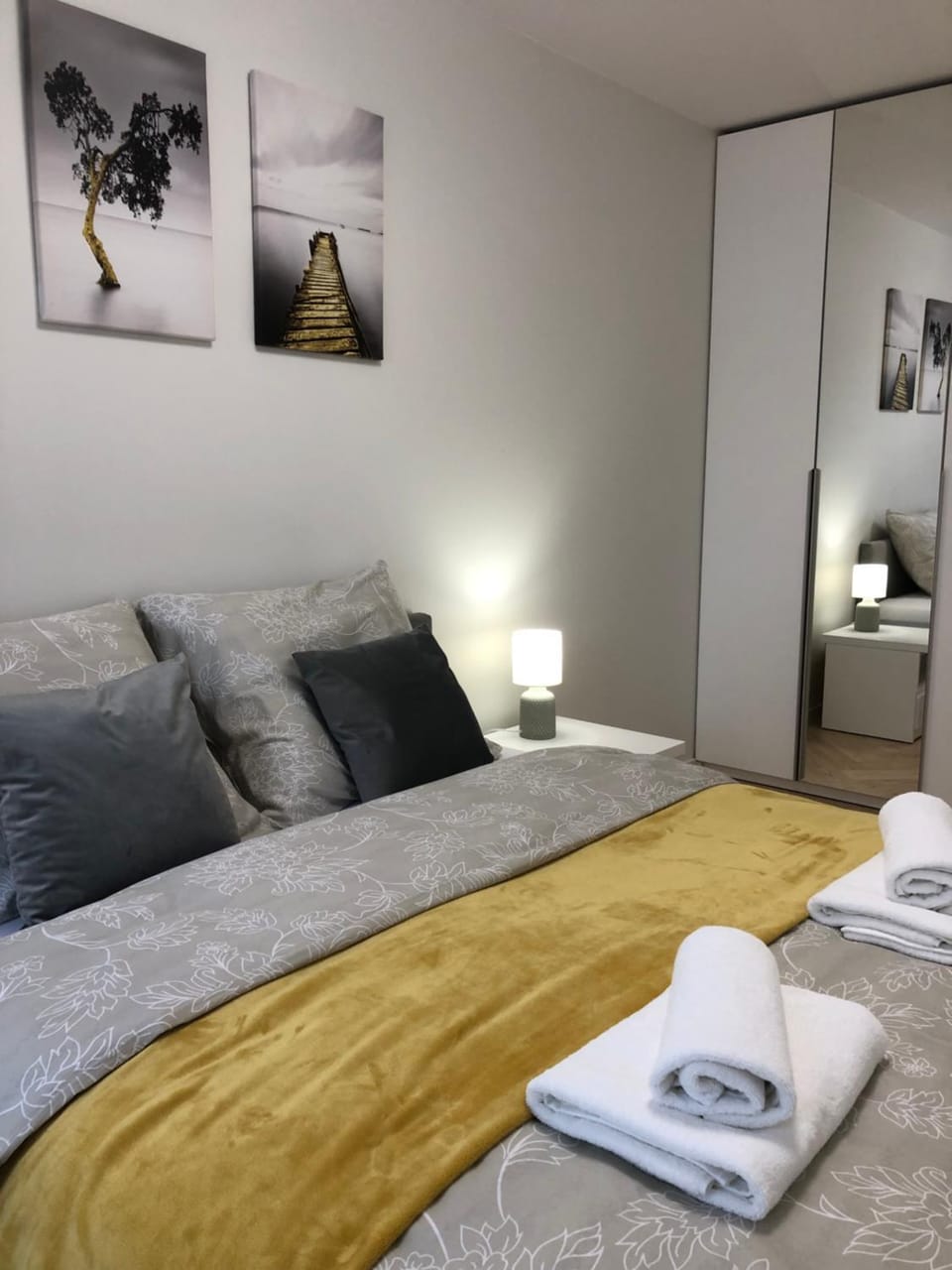 Bed, Bedroom, towels, wardrobe