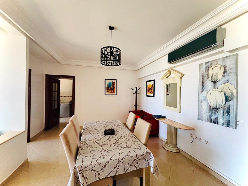 TV and multimedia, Living room, Decorative detail, Dining area