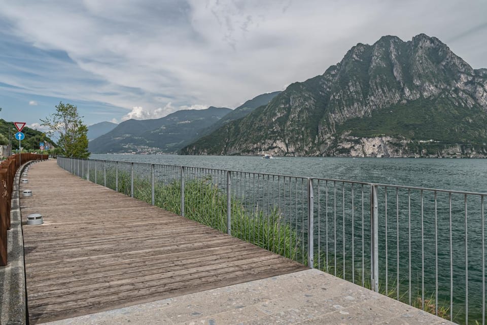 Day, Natural landscape, Lake view, Mountain view