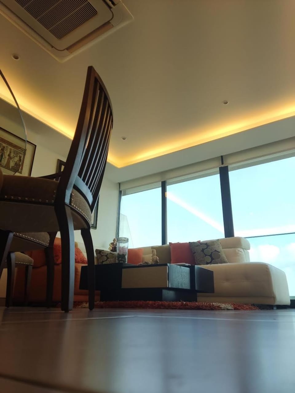Bed, TV and multimedia, Living room, Photo of the whole room, Seating area, Bedroom, hair dresser, air conditioner