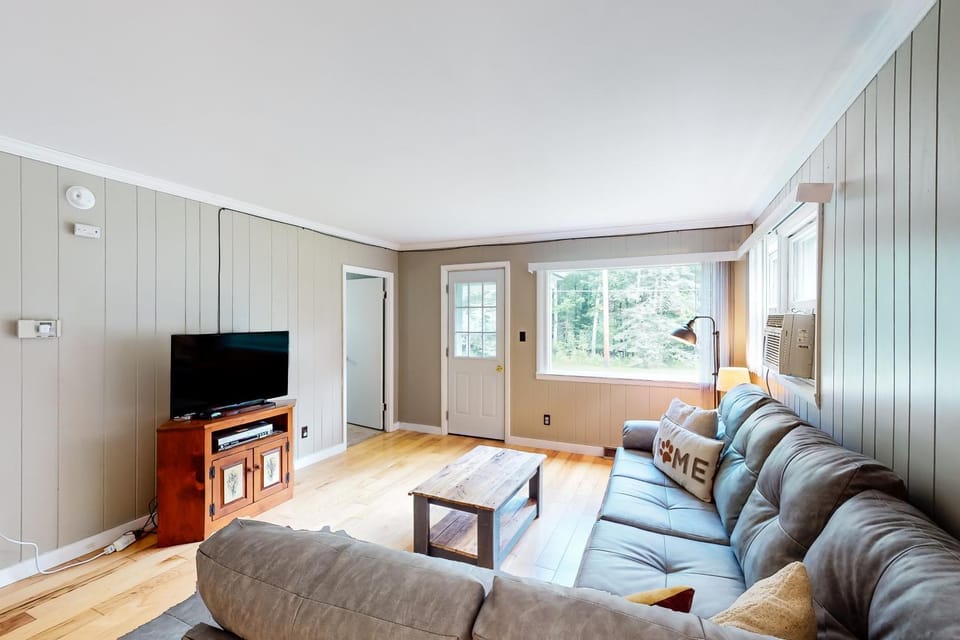 Shady Acres House in Capital District, NY, USA
