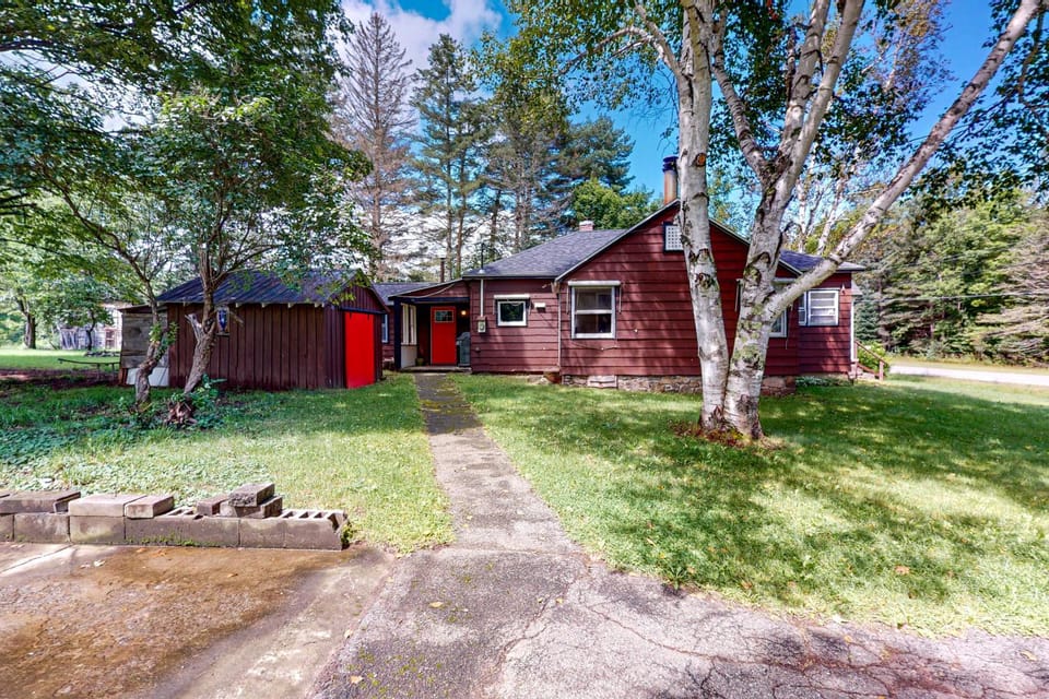 Shady Acres House in Capital District, NY, USA