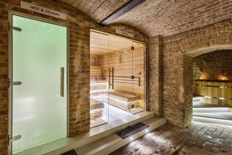 Sauna, Steam room, Spa and wellness centre/facilities