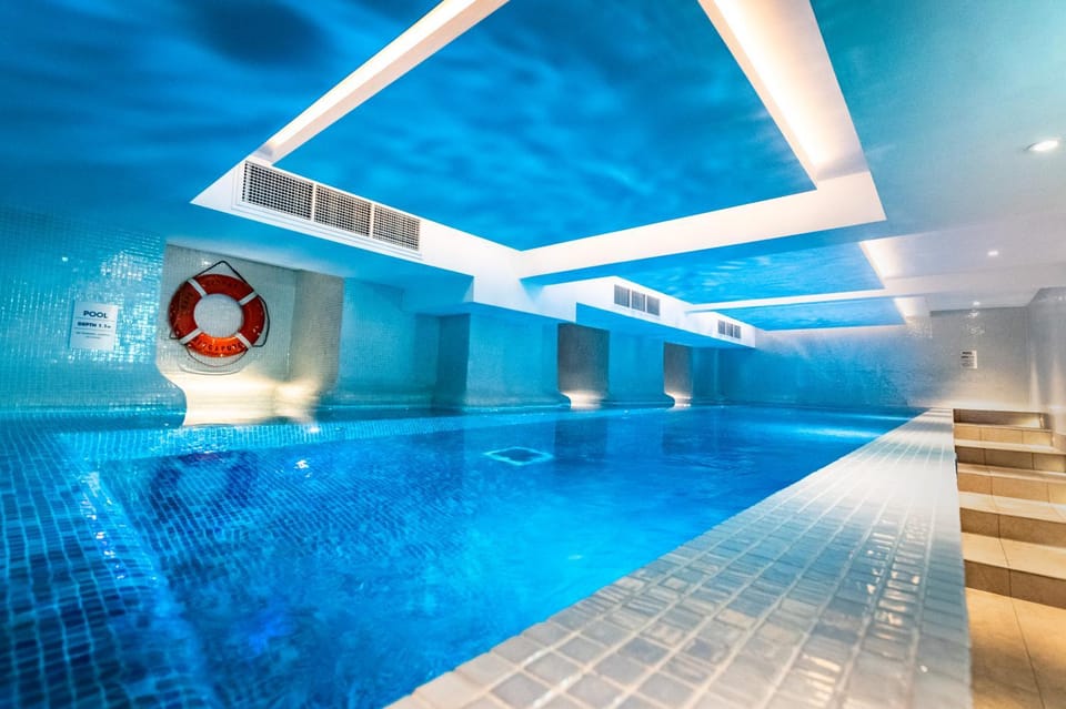 Swimming pool, Swimming pool