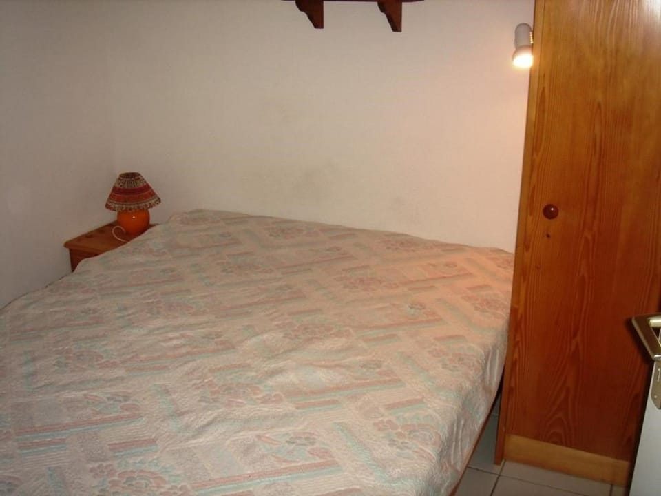 Charmant F2 avec mezzanine, jardinet, terrasse et parking - 4 couchages, Balaruc-les-Bains - FR-1-680-18 Apartment in Balaruc-les-Bains