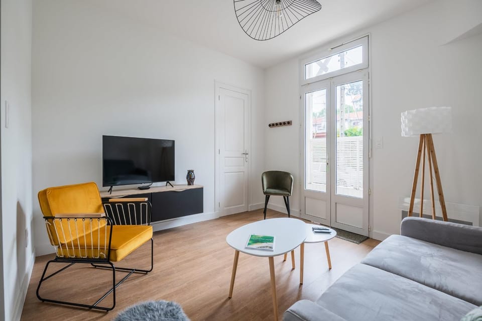 A bright cocoon for a pleasant stay in Arcachon Apartment in Arcachon