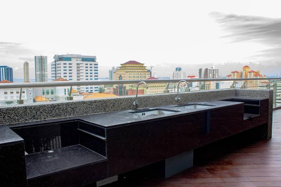 Comfy Stay x 218 Macalister 2BR (Georgetown) 乔治市中心 Apartment in George Town