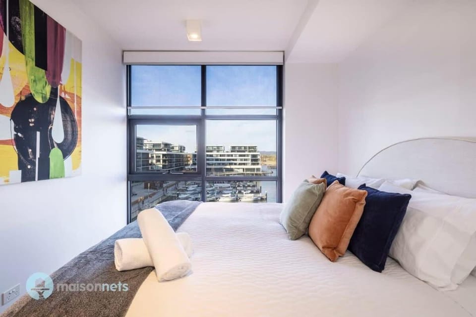 Bed, Bedroom, City view