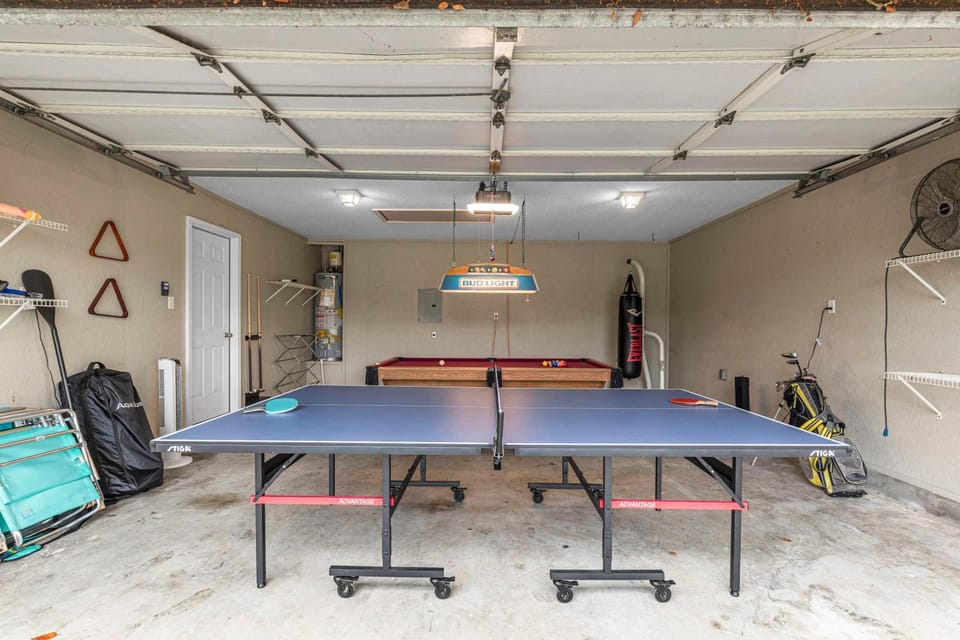Breeze - Family Retreat with Game Room House in Alabama