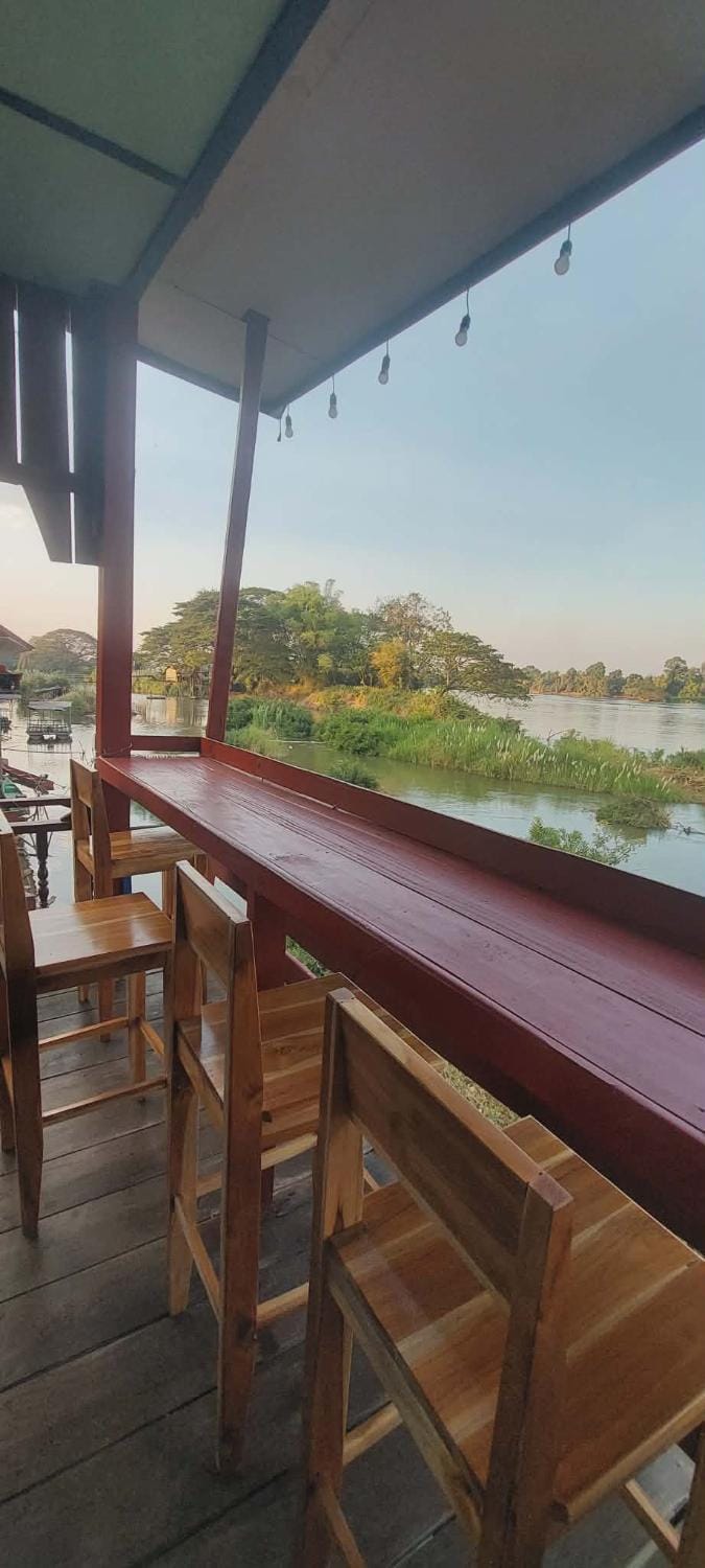 Mamapieng Riverview Bungalows Bed and Breakfast in Cambodia