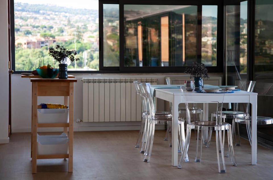 View (from property/room), Balcony/Terrace, Dining area