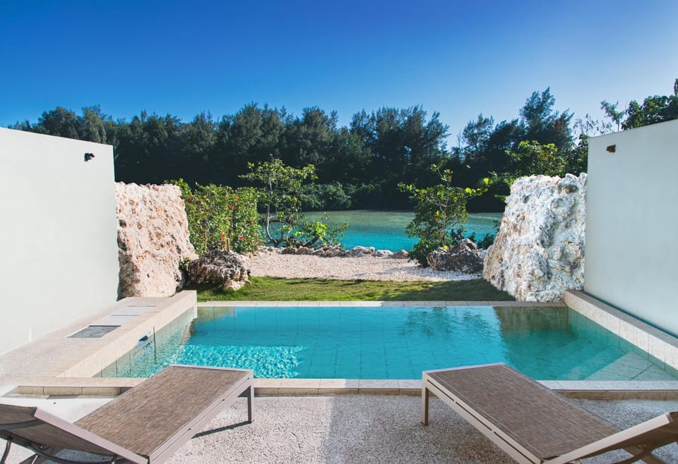 Balcony/Terrace, Swimming pool