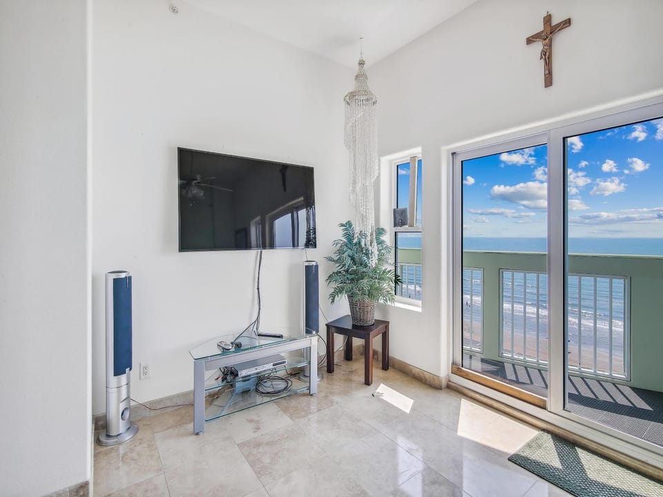Ocean Grove 704-ocean View Apartment in Galveston Island