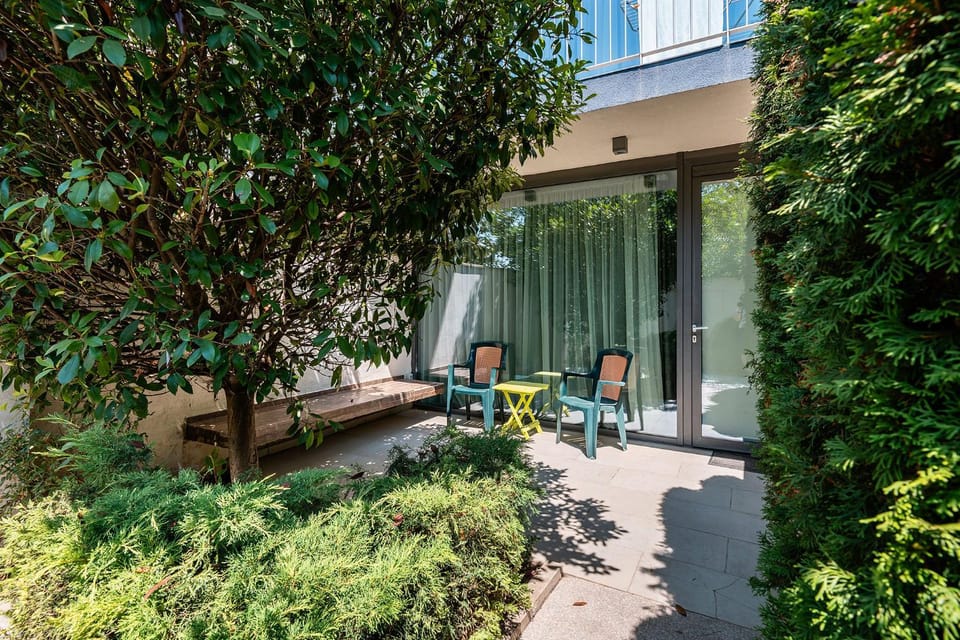Garden, Garden, Balcony/Terrace, Garden view