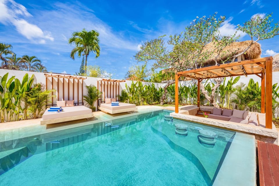 Villa Atlanta - New Luxury 7BDR Prime Location Villa in Kuta