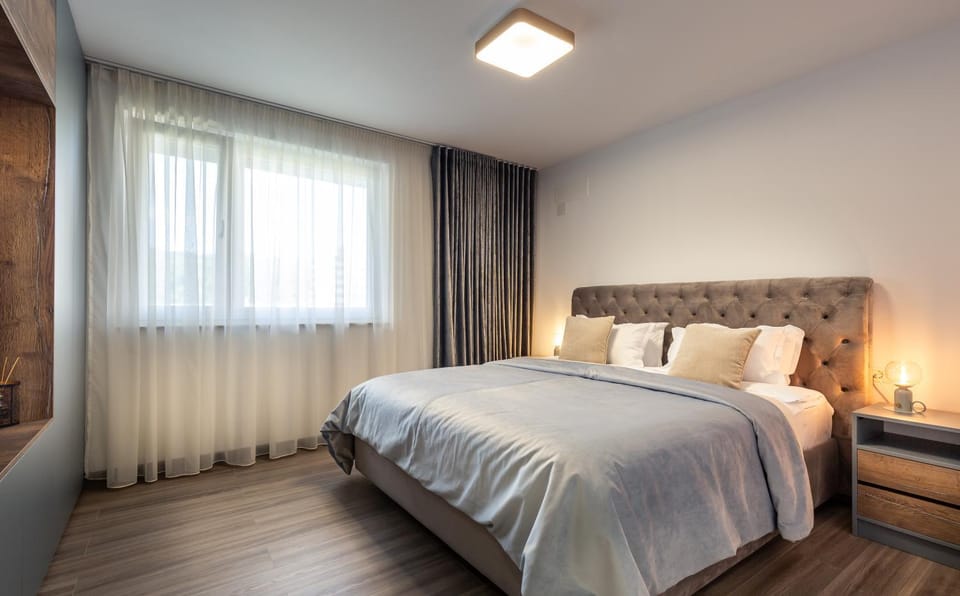 Bed, TV and multimedia, Photo of the whole room, Bedroom, flat iron, internet, wardrobe