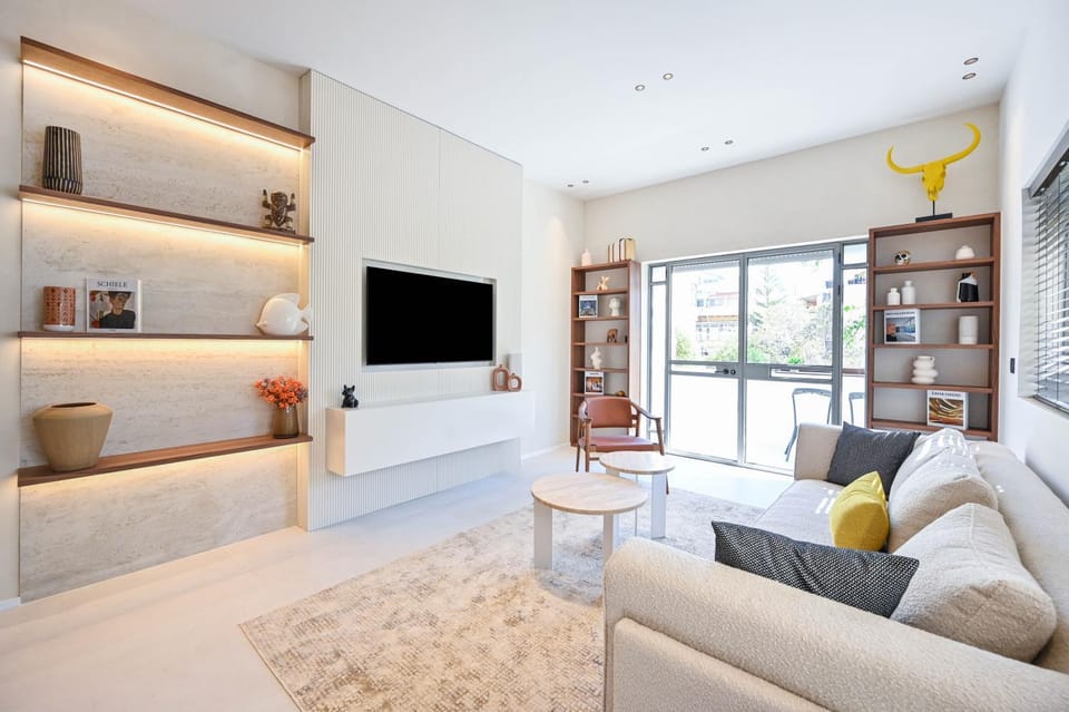 TV and multimedia, Living room, Seating area