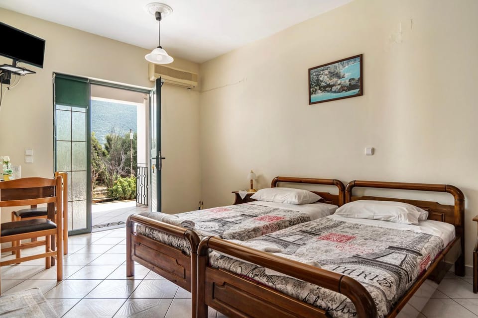 Property building, Living room, Bedroom