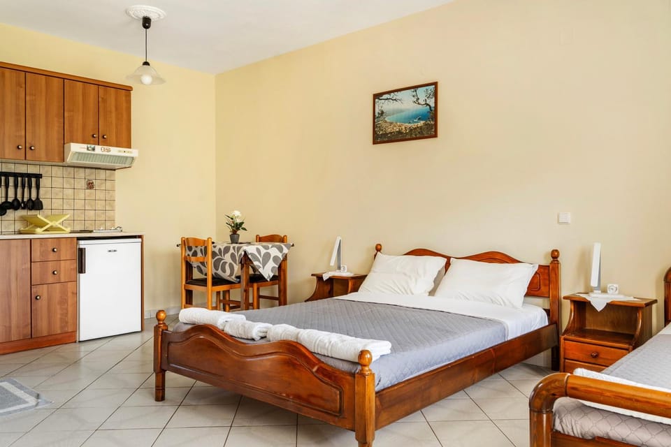 Living room, Bedroom