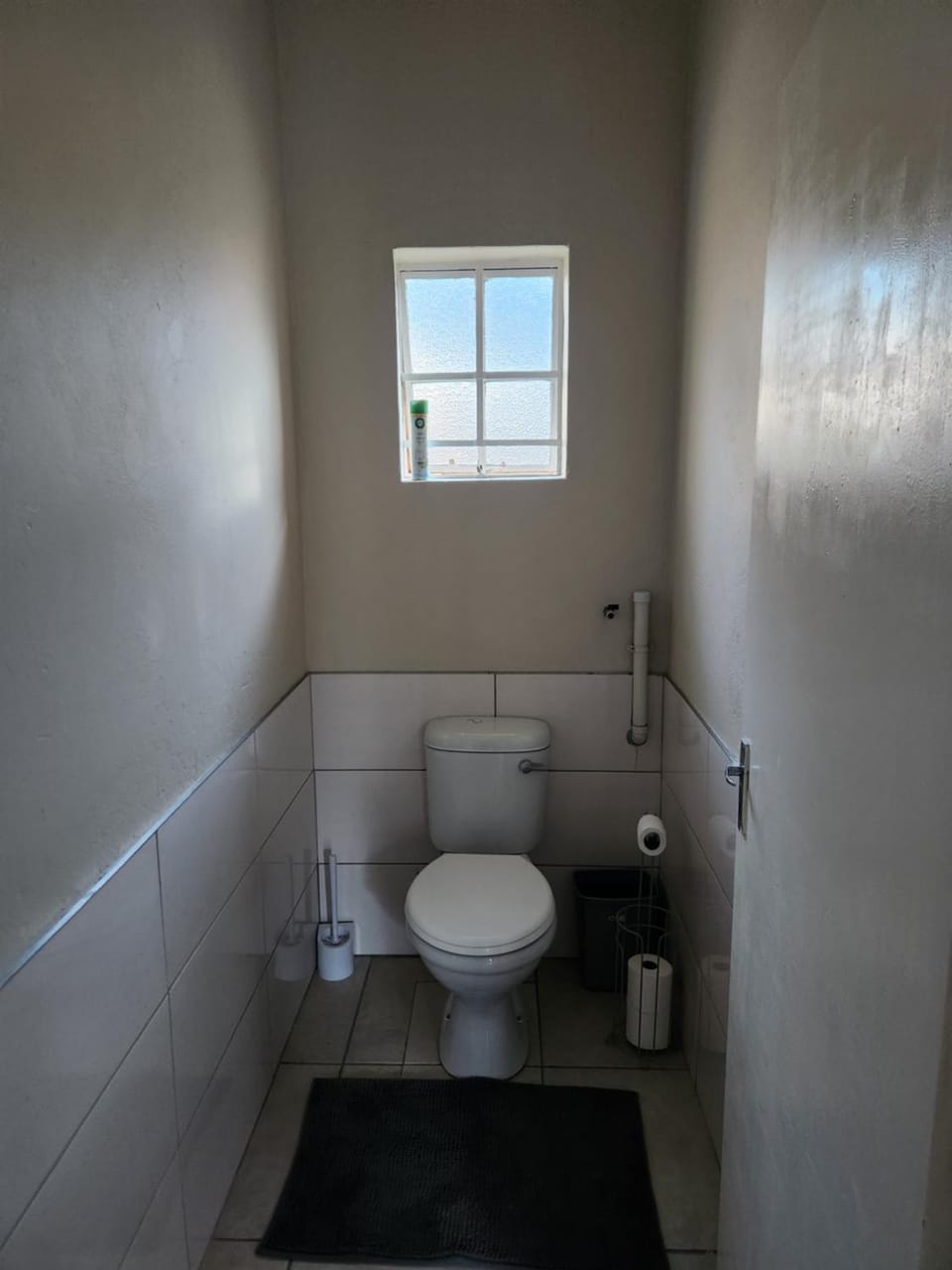 Guesthouse 71 King Size Guest Room Apartment in Gauteng