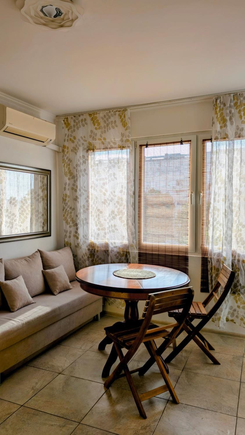 Mila's Home Apartment in Burgas