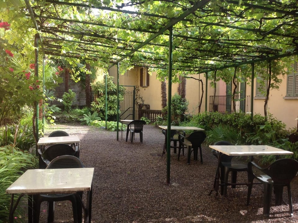 Patio, Restaurant/places to eat, Garden, Banquet/Function facilities