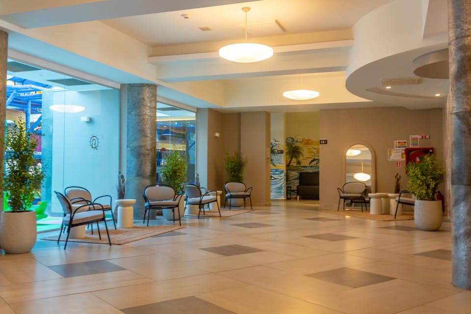 Lobby or reception, Seating area
