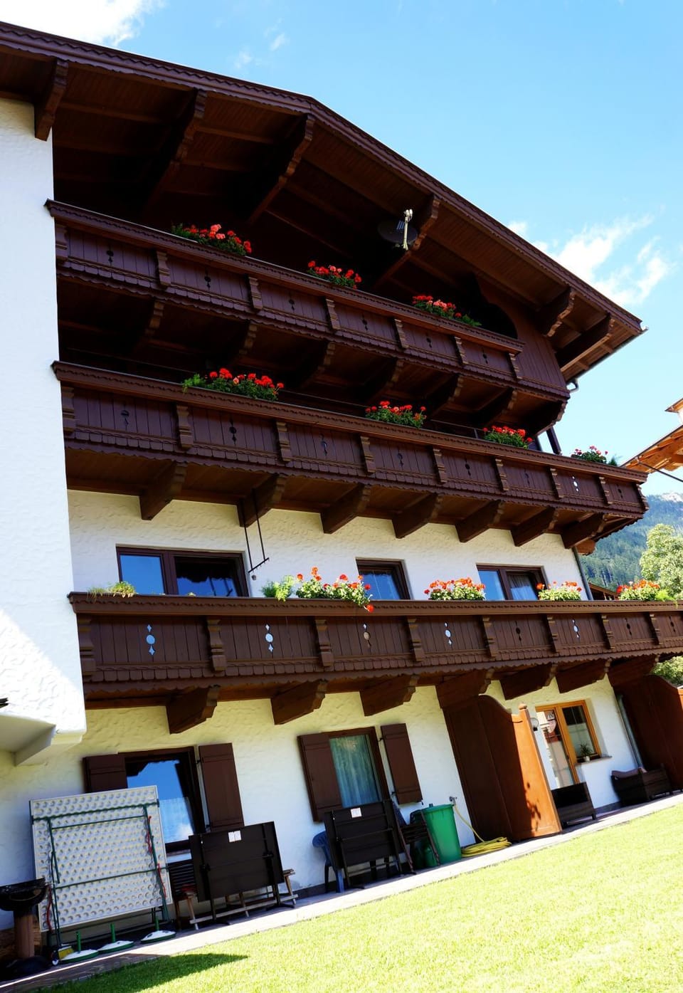 Property building, Day