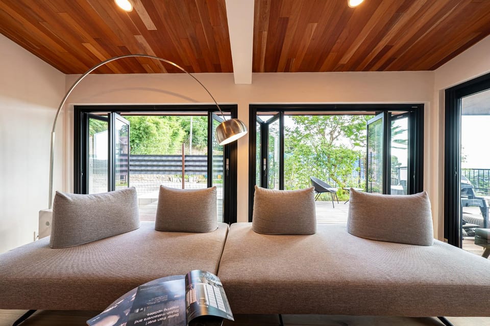 Natural landscape, Living room