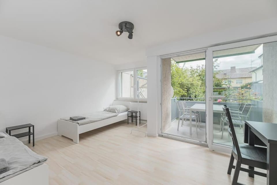 Bed, Balcony/Terrace, Living room, Bedroom
