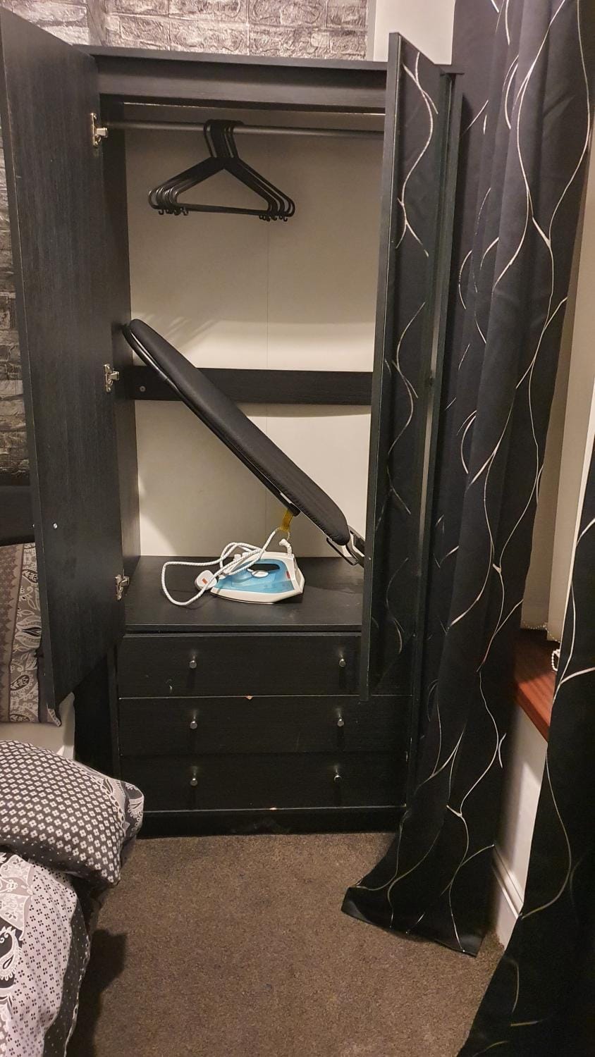 2 bedroom house, Tunstall, Stoke-on-Trent. Apartment in Stoke-on-Trent