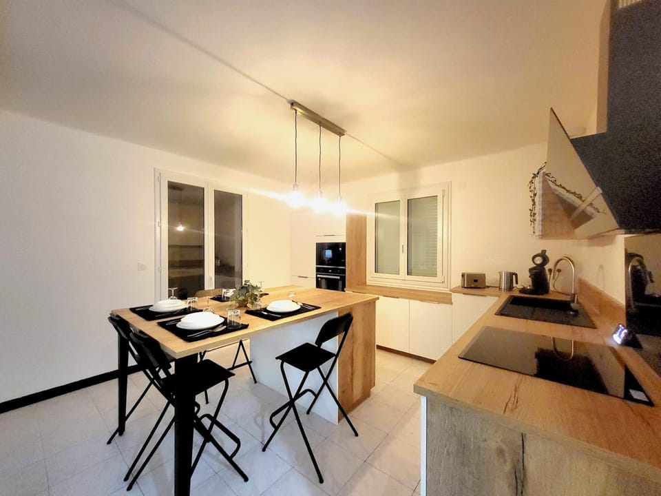 Lounge or bar