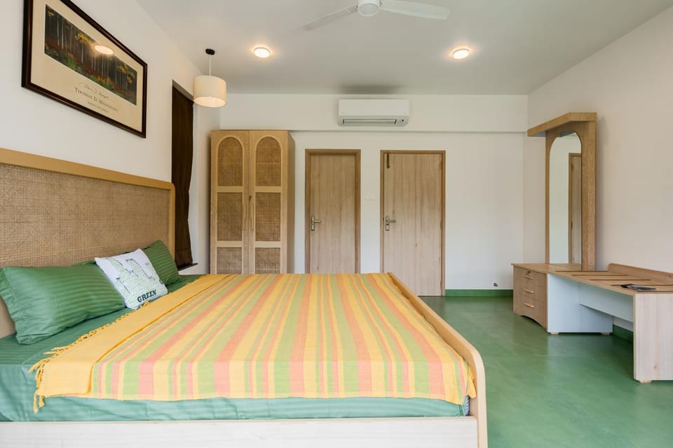Villa Reverie - Ultra Modern Villa 200 metres to Prestine Beach Villa in Goa, India