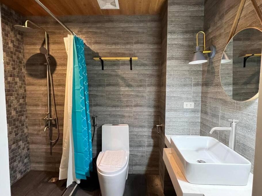 Modern Unit Near The Beach at Canyon Cove Nasugbu Apartment in Nasugbu