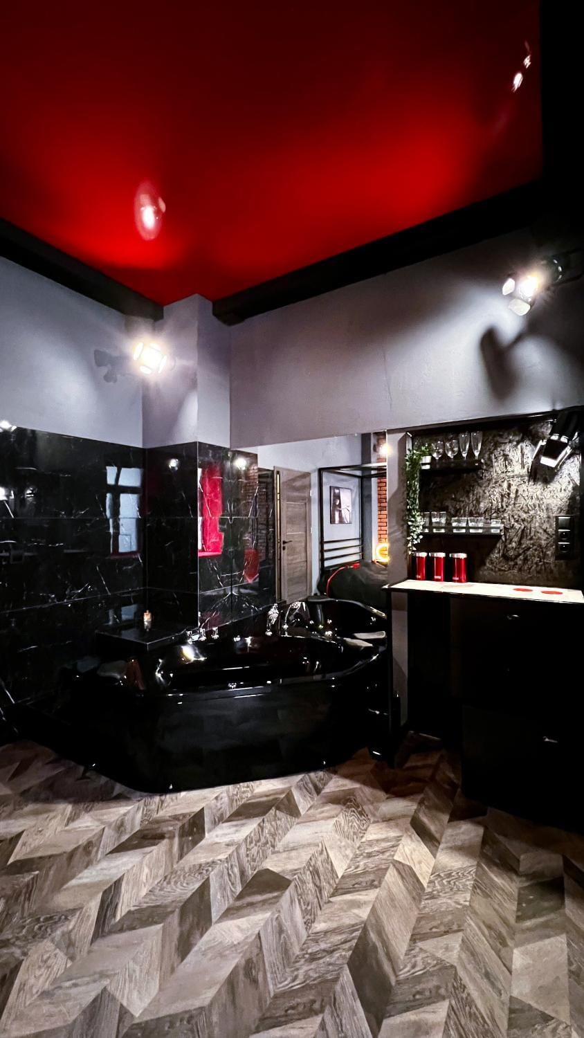 Hot Tub, Bath, oven