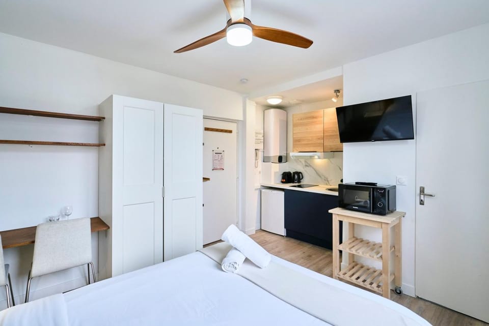 Equipped studio - near train stations Apartment in Lille