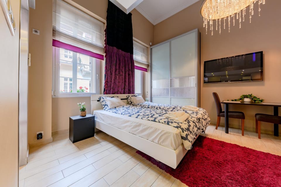 Bed, TV and multimedia