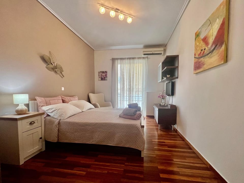 Bed, Photo of the whole room, Bedroom, air conditioner